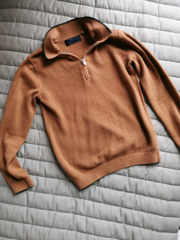 Next boys age 8 zip up top/jumper | in 